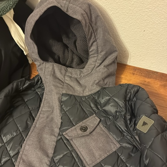 Burton men’s long jacket - Picture 2 of 9